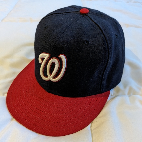 Washington Nationals fitted ball cap - Picture 1 of 3